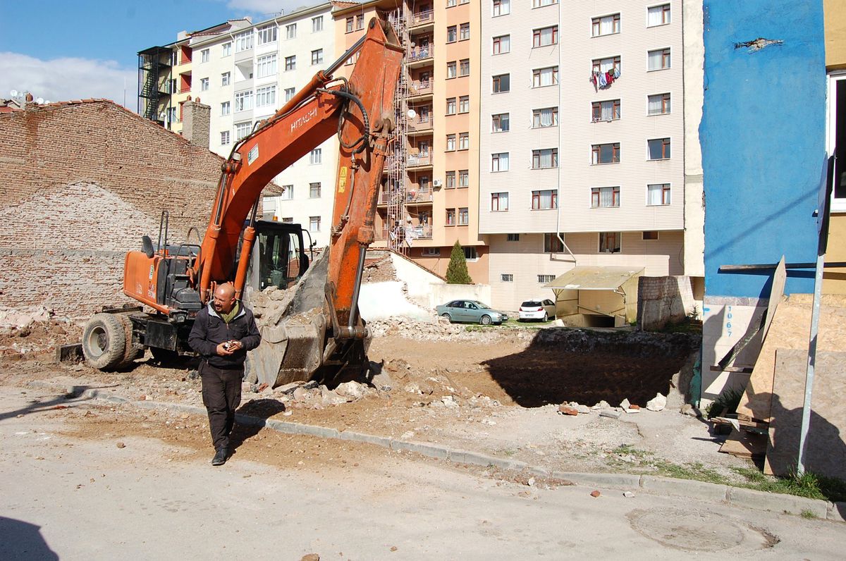 Eskişehir\'de Yeni Baro Binası İnşaatına Başlandı