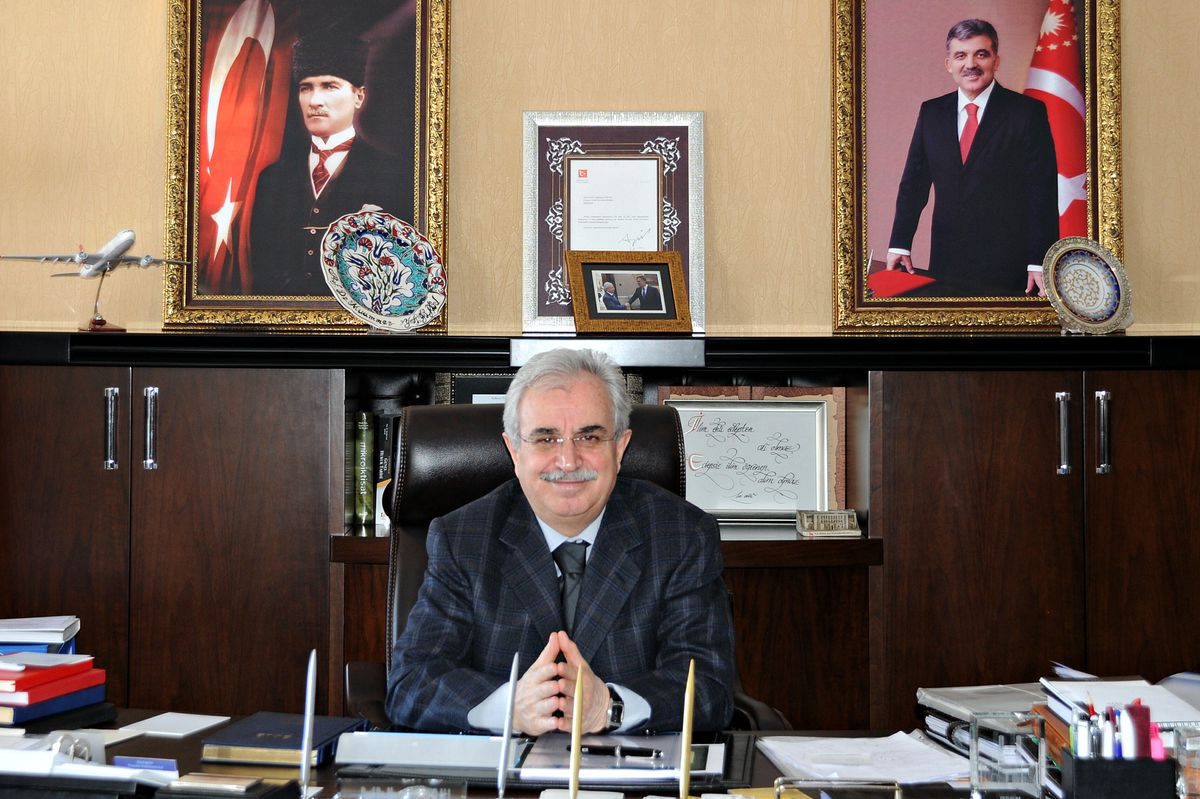 Etü Rektörü Prof. Dr. Yaylalı\'dan Tıp Bayramı Kutlama Mesajı