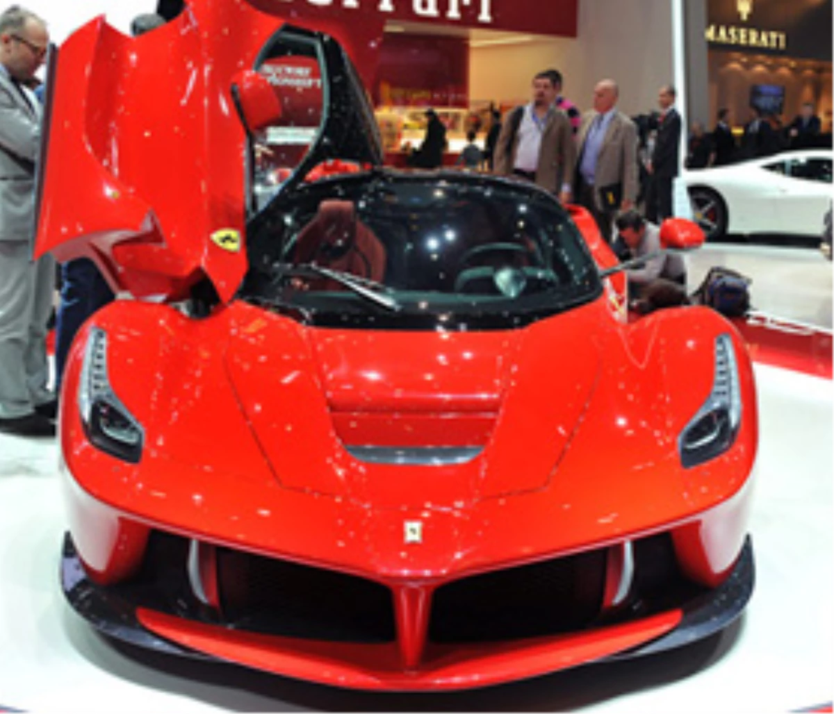 Ferrari\'den Apple Destekli Laferrari