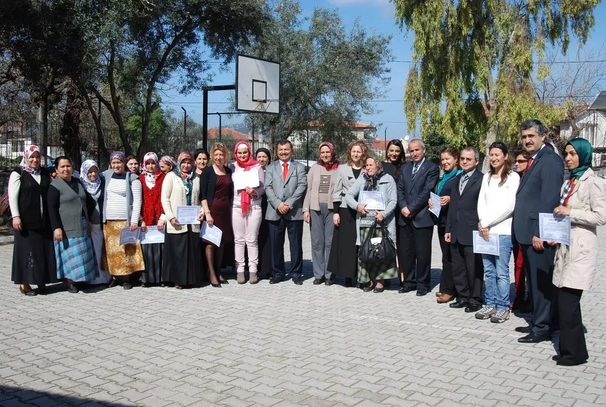 Fethiye'de Engellilerin Sertifika Heyecanı
