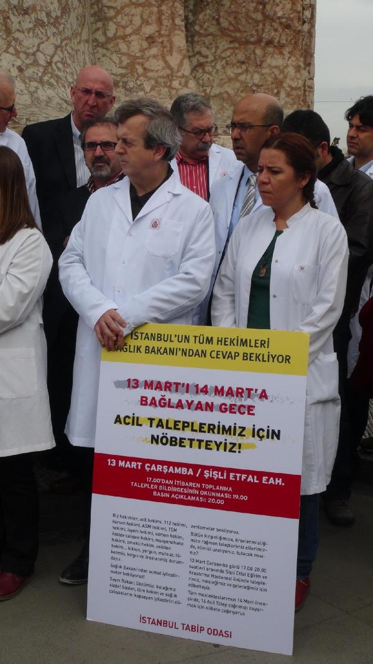 İstanbul Tabip Odası\'ndan Taksim\'de Açıklama