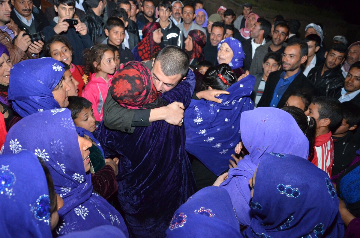 Kaçırılan Kamu Görevlilerinin Serbest Bırakılması