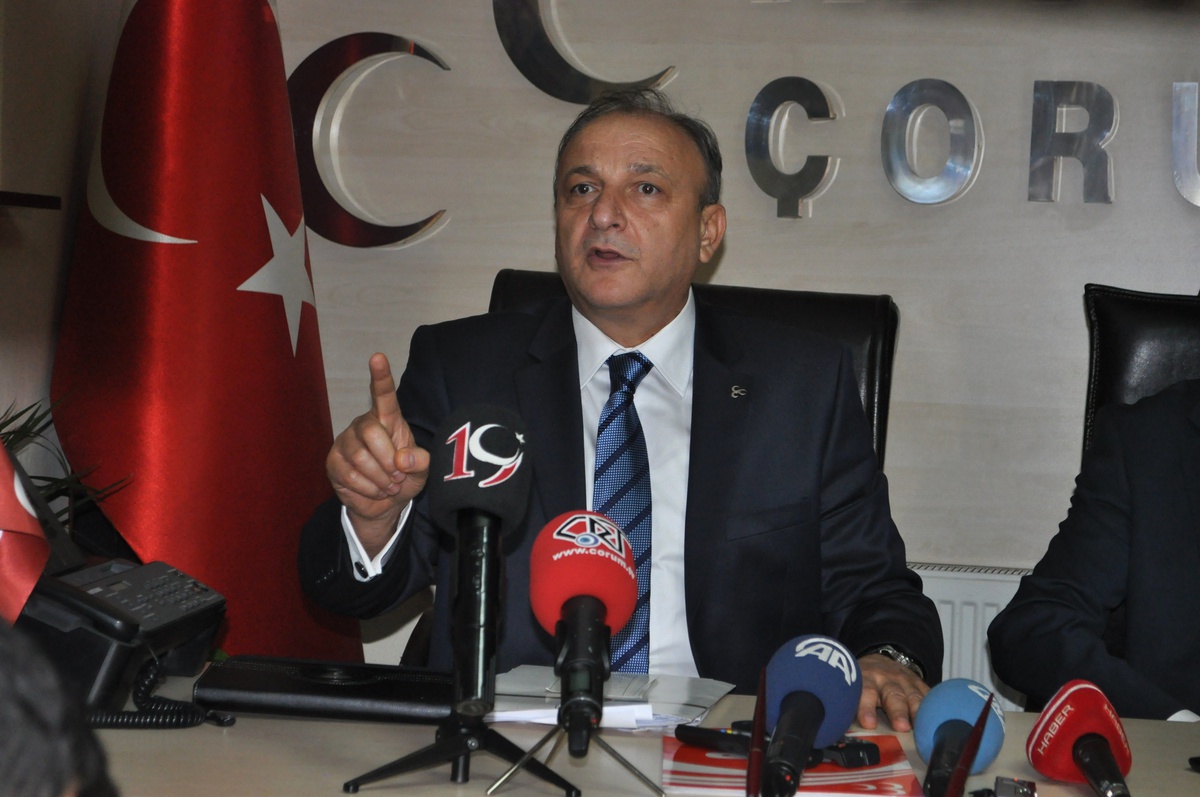 Vural, Hükümete Yüklendi