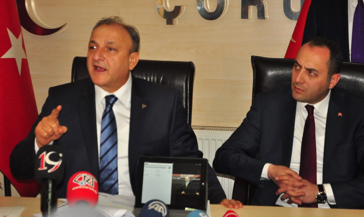 Oktay Vural Hükümete Çattı