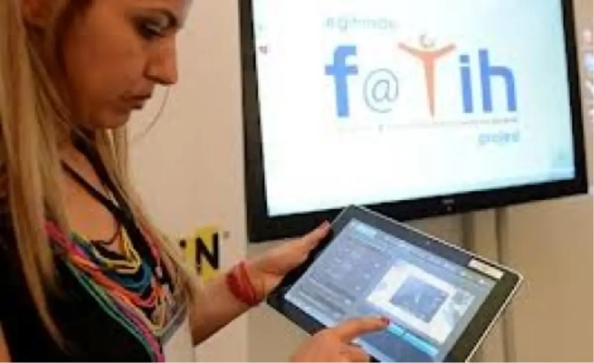 Milli Eğitim Bakanlığı\'ndan \'Tablet Bilgisayarların Bozuk Çıktığı\' İddialarına Cevap