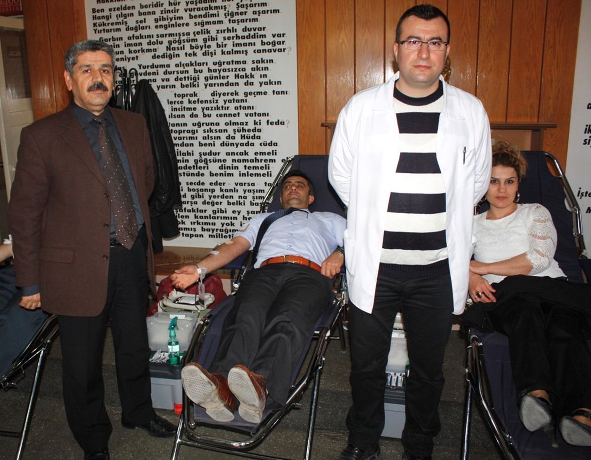 Milli Eğitim Perssonelinden Kan Kampanyasına Destek
