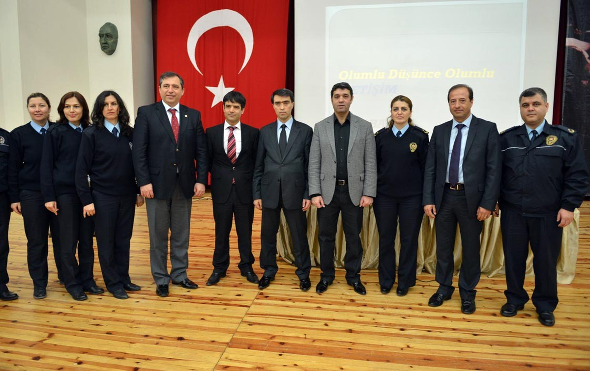 Polise "Aile İçi İletişim Eğitimi" Verildi