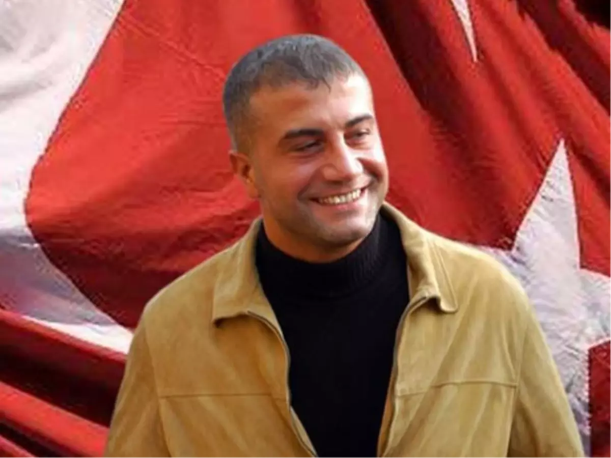 "Sevgi Böceği, Sevgi Çiçeği Değilim"