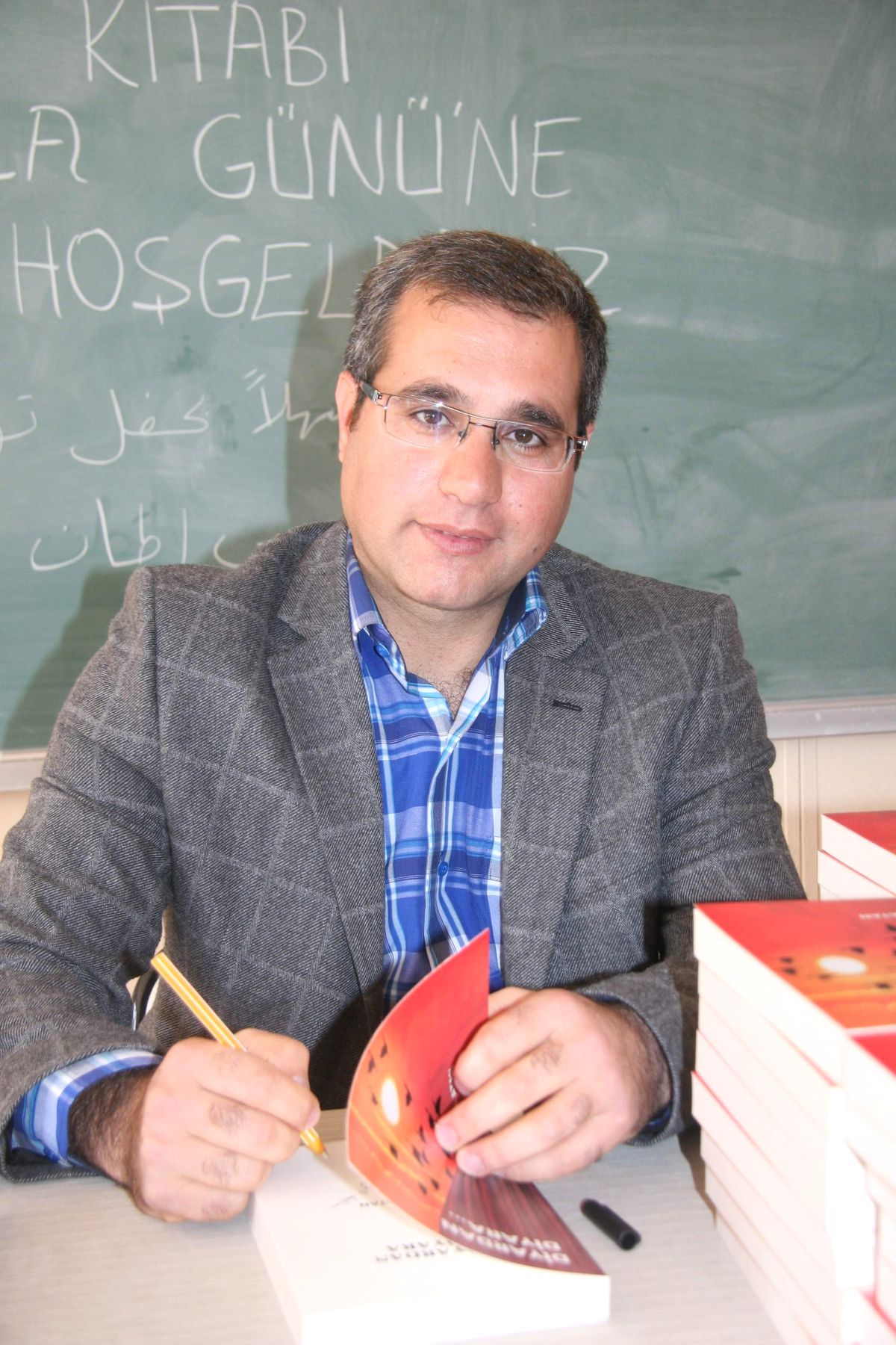 Suphi Atan'nın 'Diyardan Diyara' Kitabı Çıktı