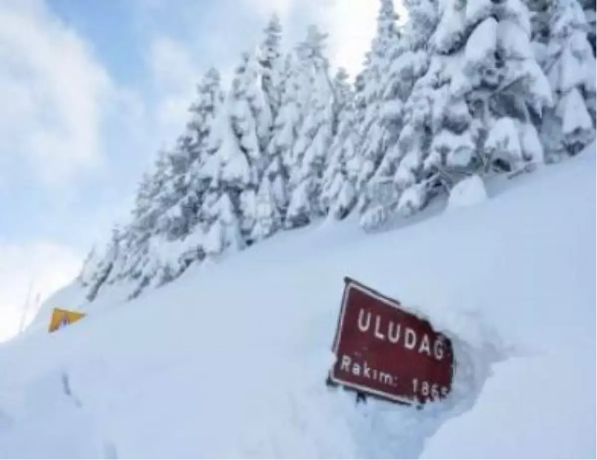 Uludağ\'da Kar Kalınlığı 1,35 Metre