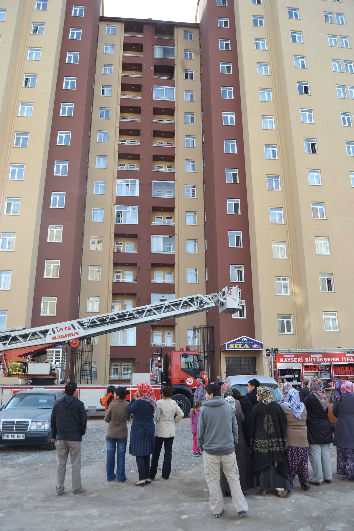"Yanan Evde Çocuk Var" İddiası İtfaiyeyi Harekete Geçirdi