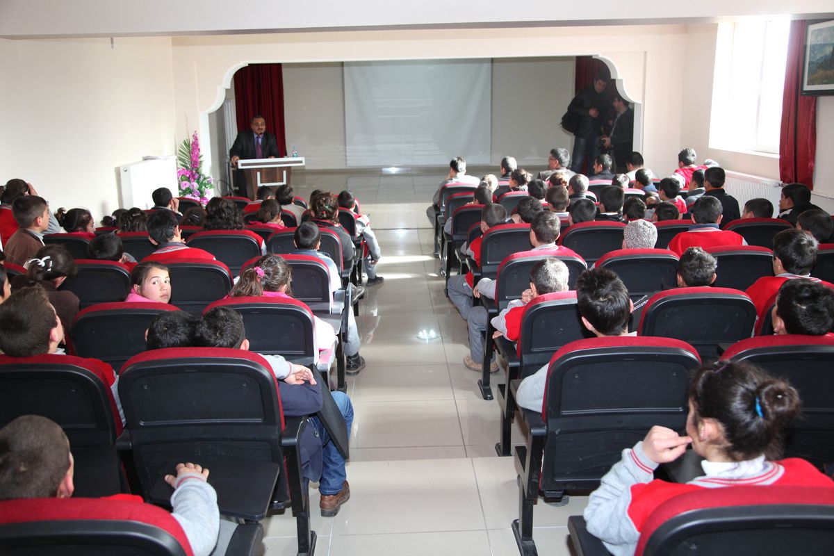 Ahlat\'ta Öğrencilere "Kul Hakkı" Anlatıldı