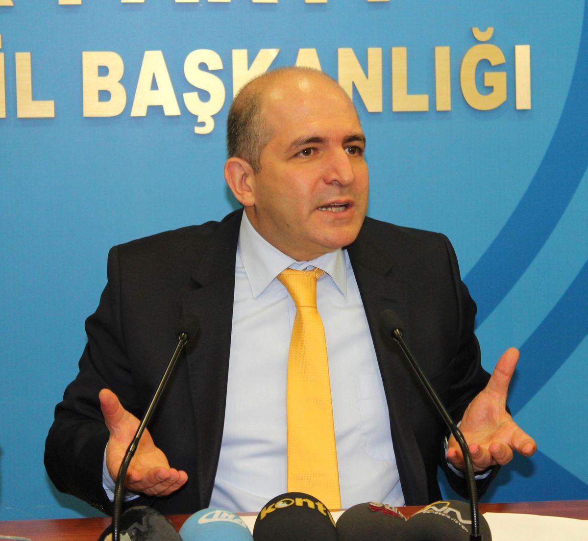 AK Parti Konya Milletvekili Baloğlu\'ndan Dernek Ziyaretleri