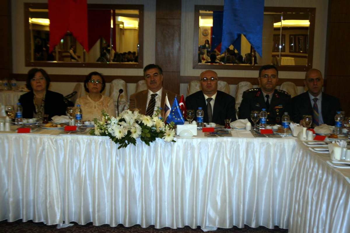 Aydın Valiliği, Kişi ve İşletmeleri Avrupa Pazarıyla Buluşturacak