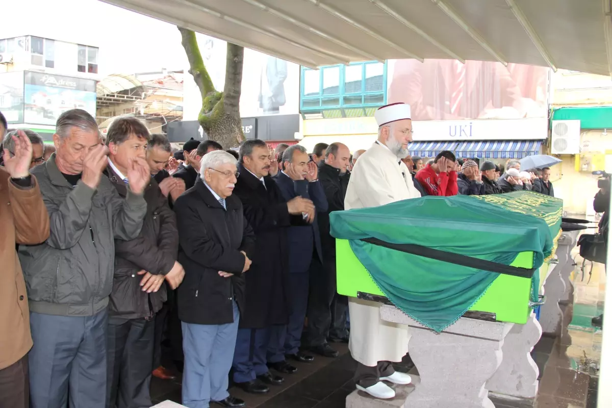 Bakan Eroğlu Cenaze Namazına Katıldı