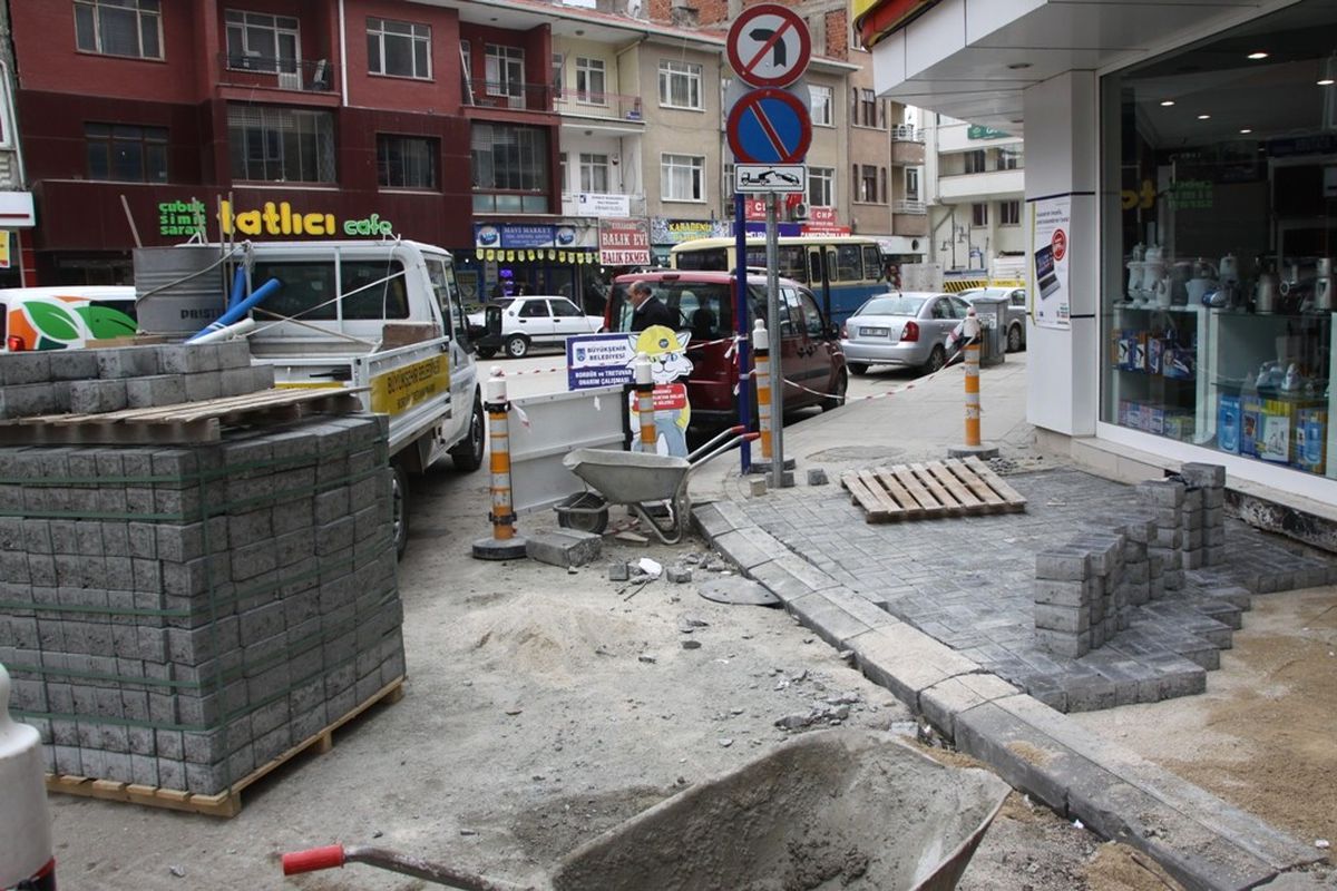 Çubuk\'ta "Engelsiz Kaldırım" Düzenlemesi