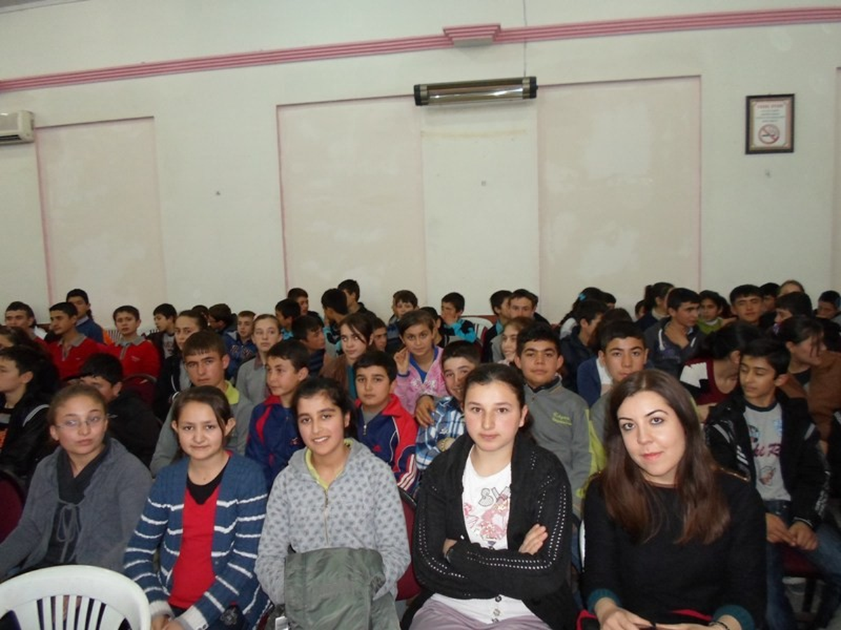 Gördes\'te Bilgi Yarışması Düzenlendi