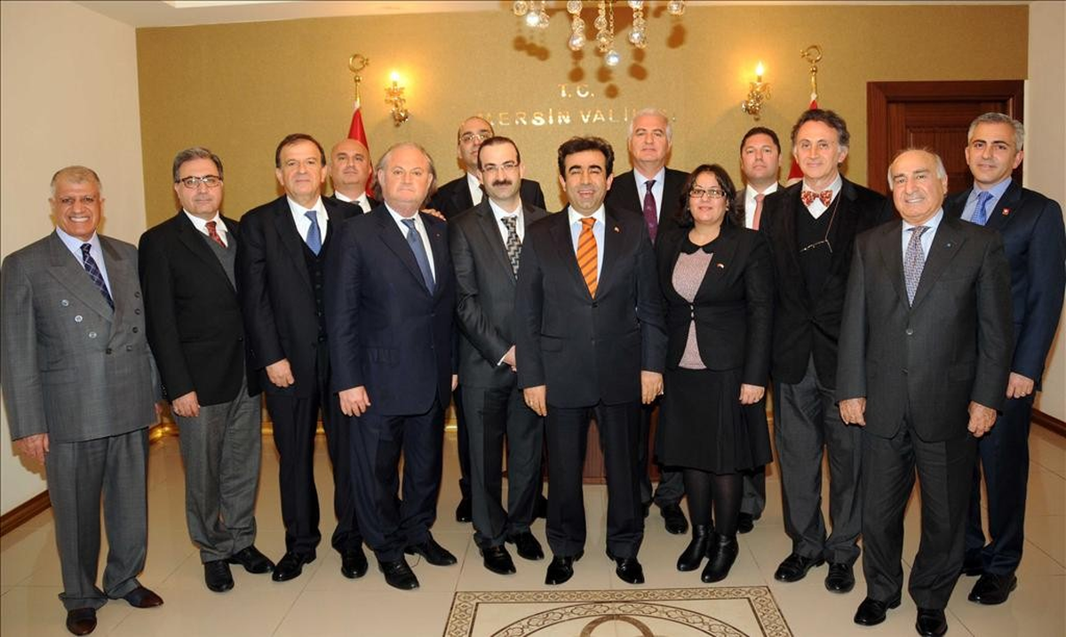 Güzeloğlu, Fahri Konsoloslarla Görüştü