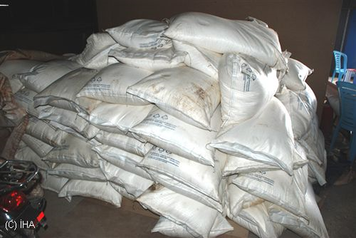 Kırıkhan\'da 2 Bin 500 Kilo Kaçak Şeker Ele Geçirildi