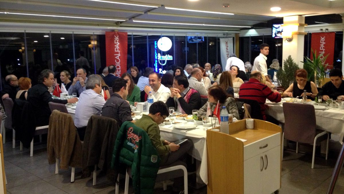 Medical Park\'tan 14 Mart Tıp Bayramı Kutlaması