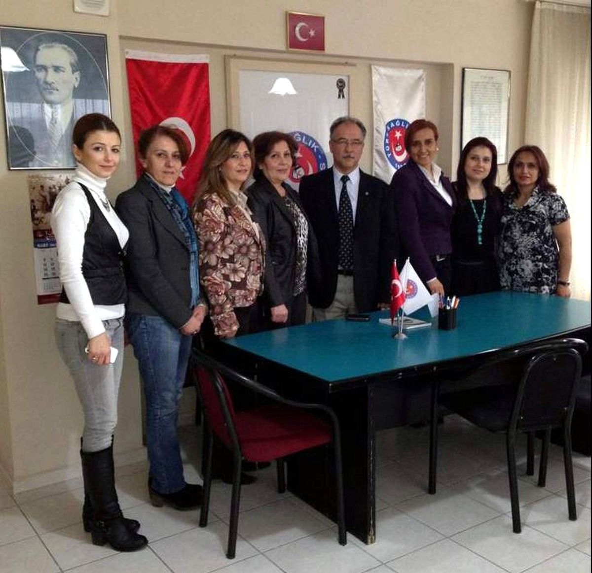 MHP Kadın Kollarından Türk Sağlık-Sen\'e Ziyaret