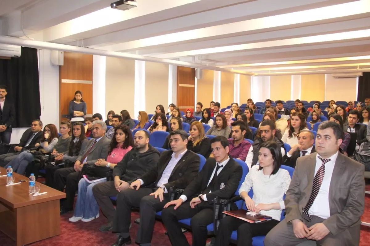 NEÜ'de Vadeli İşlem ve Opsiyon Piyasaları Semineri