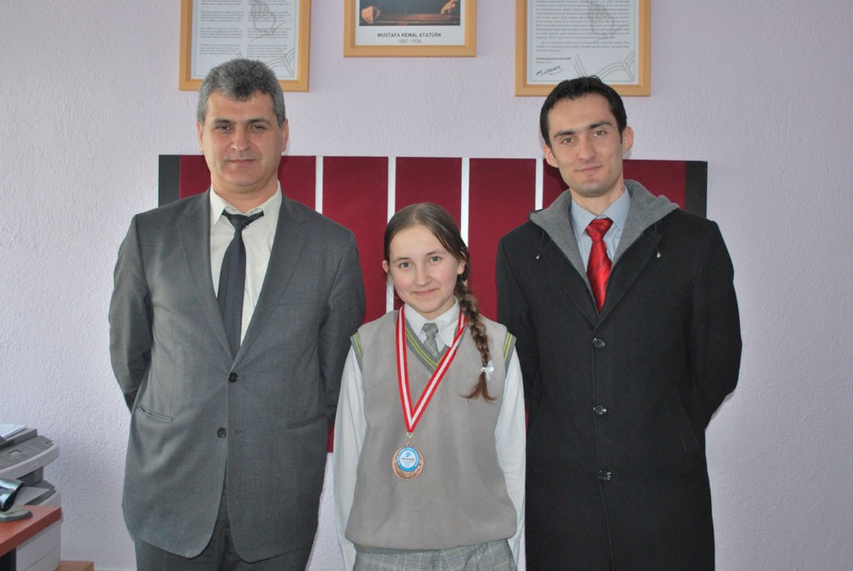 Pazarlar Ortaokulu Bronz Madalya Kazandı