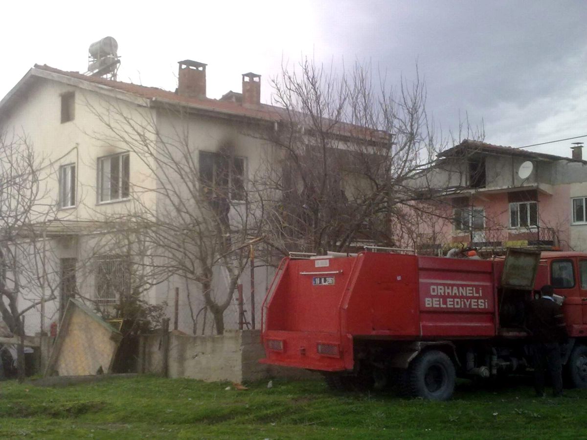 Orhaneli\'nde Yangın