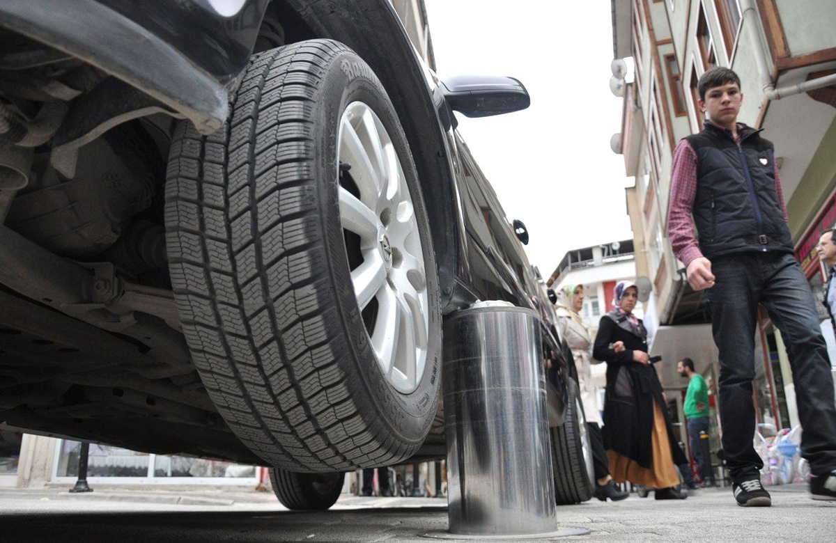 Elektronik Mantar, Otomobili Şaha Kaldırdı