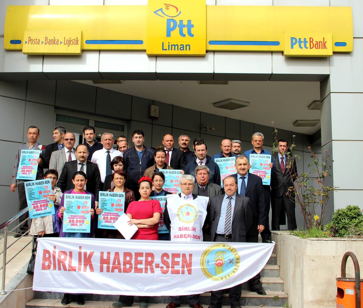 PTT Çalışanlarının \'Anonim Şirket\' Tepkisi