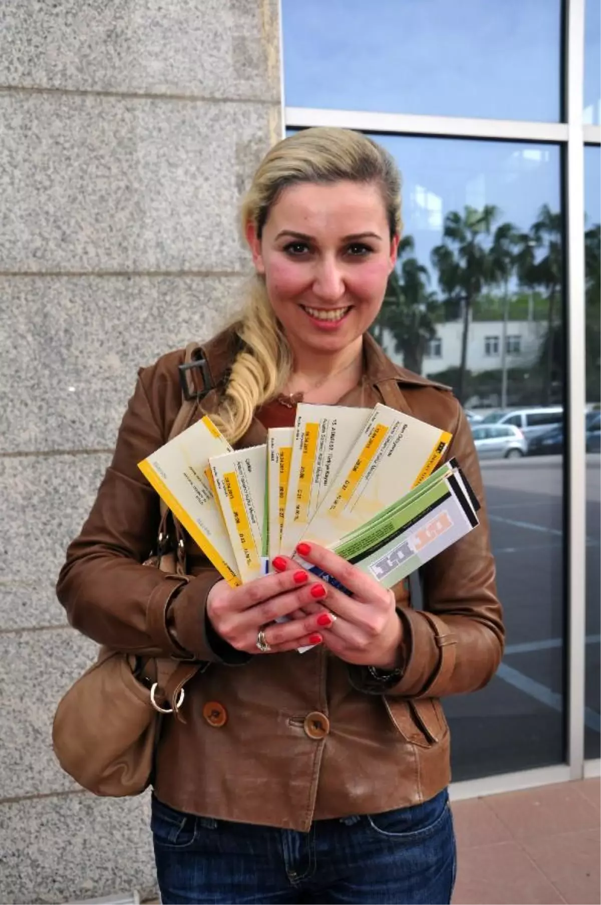 Tiyatro Festivali Başlamadan Biletleri Tükendi