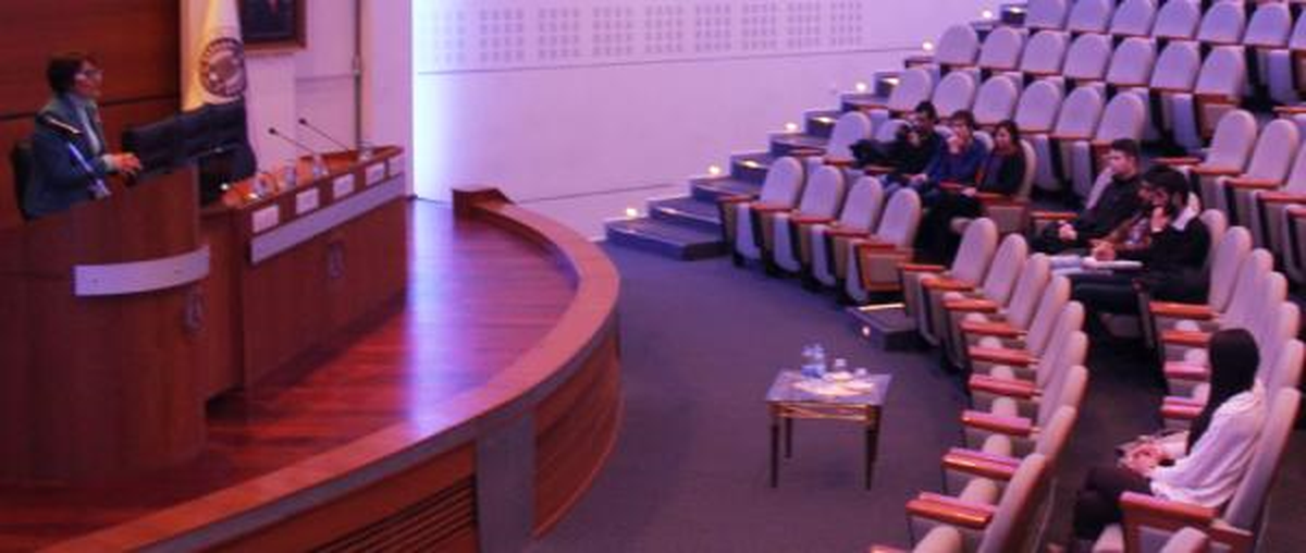 \'Türkiye\'de Milliyetçilik\' Konferansında Dinleyici Şoku
