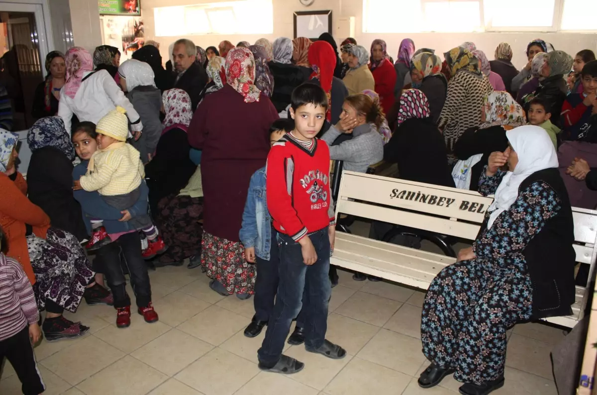 Uşşaki Vakfından Temizlik Malzemesi Yardımı