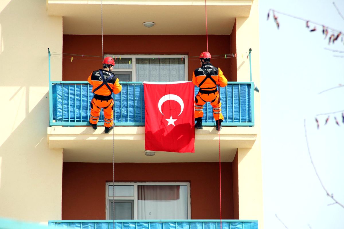 Van\'da Deprem Tatbikatı