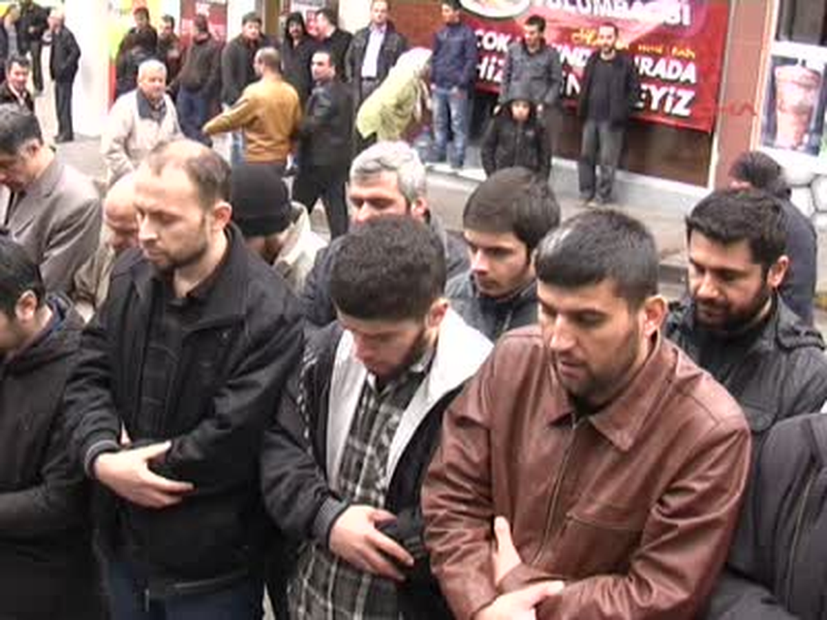Zonguldak Suriye\'de Ölenler İçin Gıyabi Cenaze Namazı