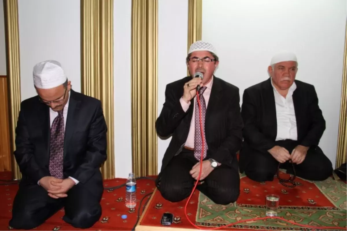 Deprem Şehitleri İçin Mevlit Okutuldu