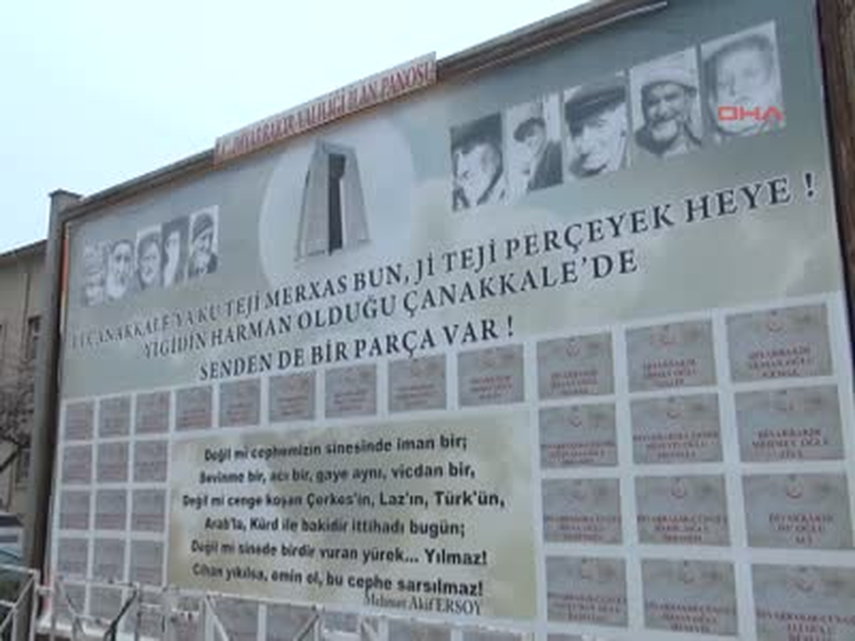 Diyarbakır Valiliği\'nden Türkçe ve Kürtçe Çanakkale Afişleri