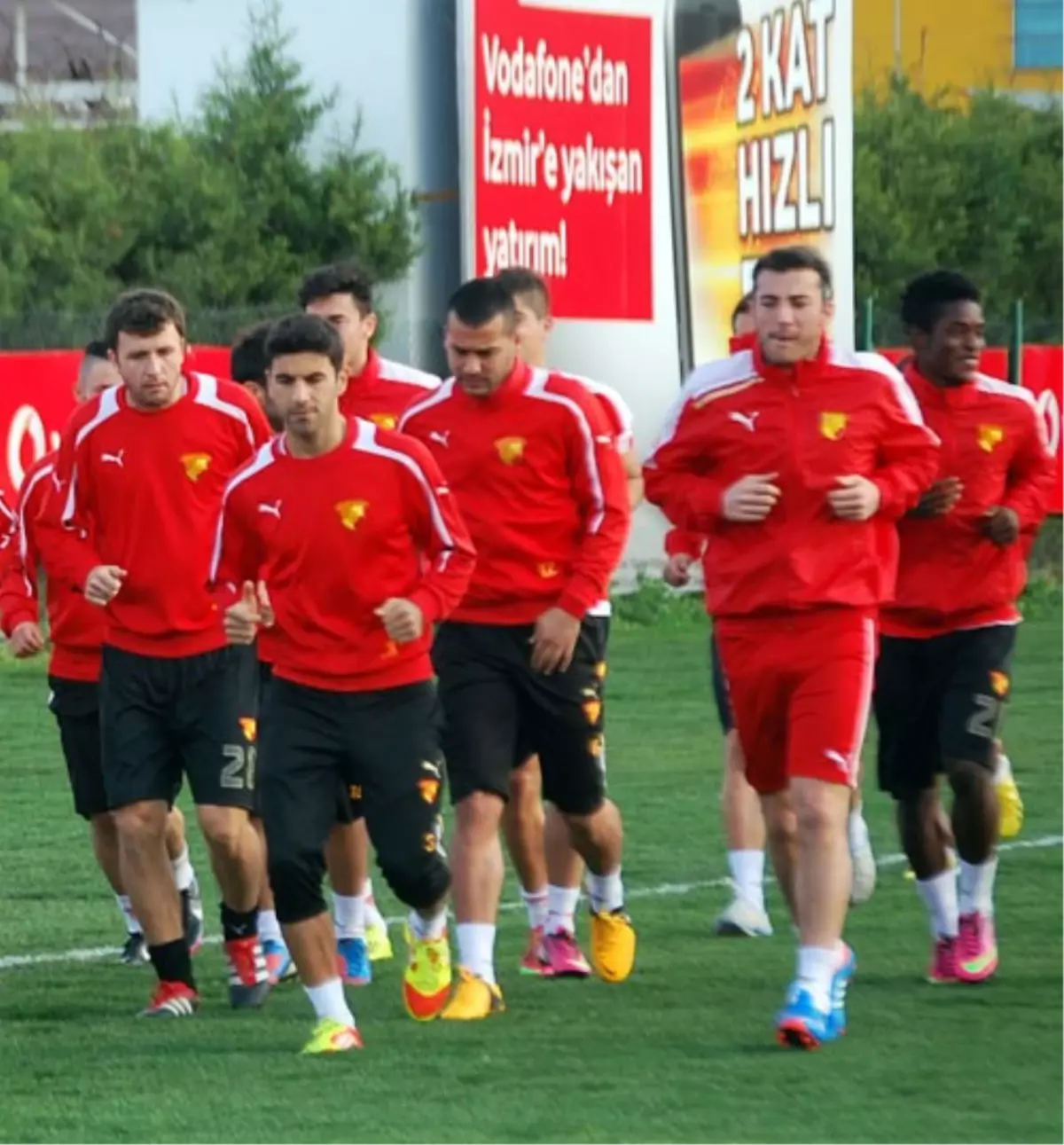 Göztepe\'de Derbi Hazırlıkları Devam Ediyor