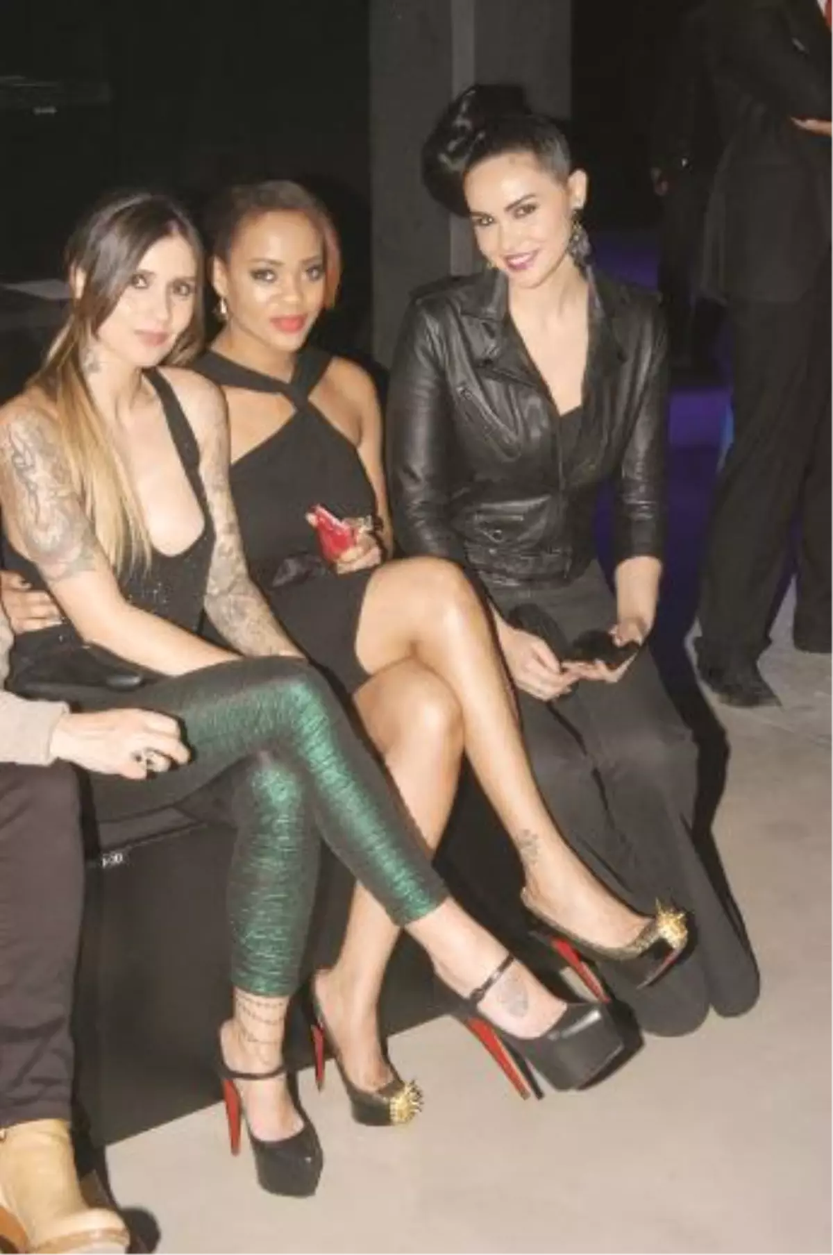 Karı Kocanın Dövme Yarışı