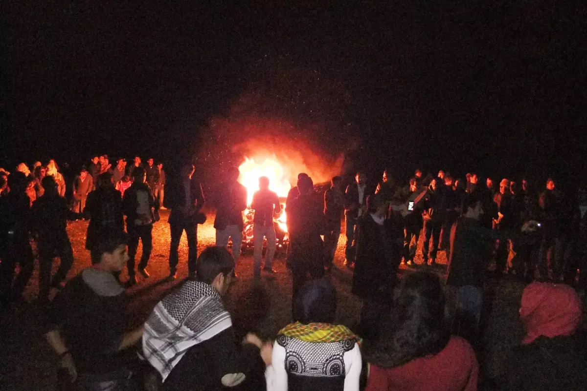 Kulp\'ta Nevruz Ateşi Yakıldı