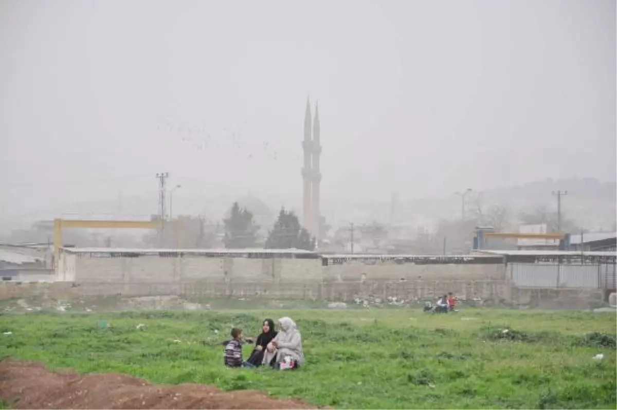 Şanlıurfa ve Adıyaman Toz Bulutu Altında Kaldı