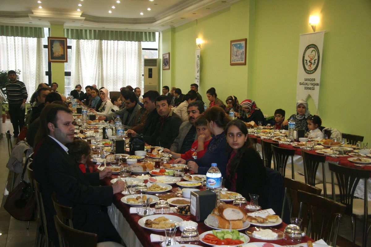 Sayader, Doktorlar ile Kahvaltıda Bir Araya Geldi