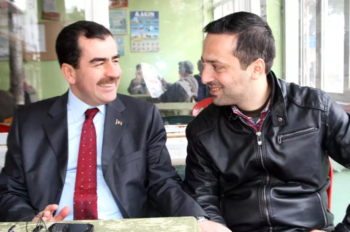 Serbest Bırakılan Nadir Özgen\'in Bağarası\'ndaki Evine Ziyaretçi Akını