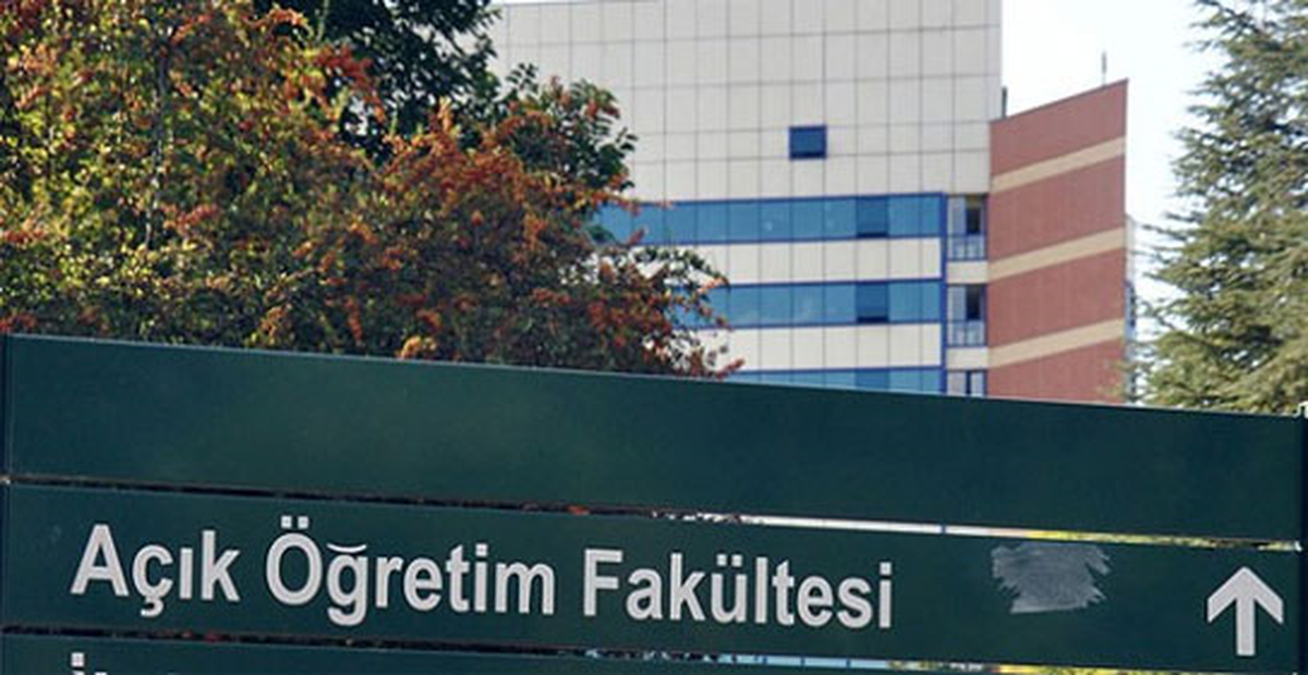 Açıköğretim\'den Mezuniyet Kolaylaştı