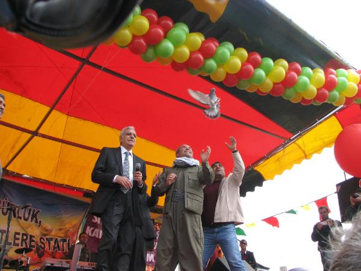 Kürt Halkına Statü Tanımazsa Barış Tehlikeye Girer