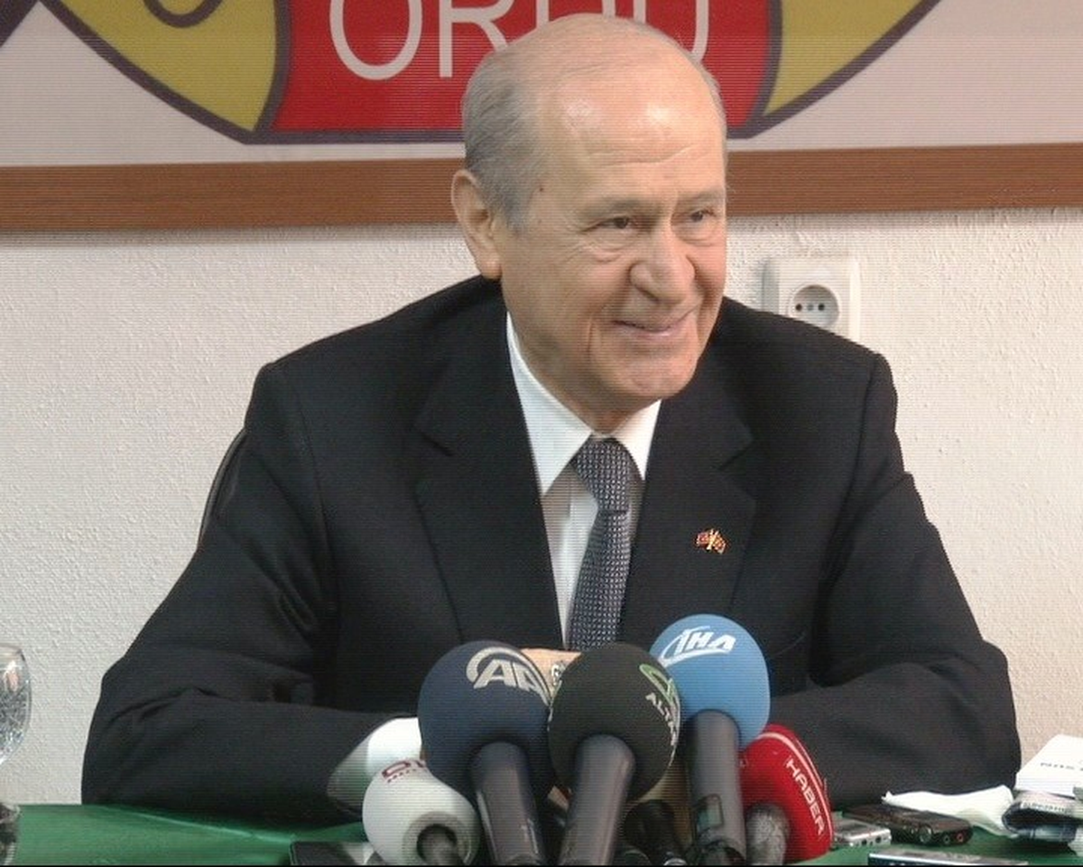 Beşiktaşlı Bahçeli\'nin Kasımpaşa Esprisi