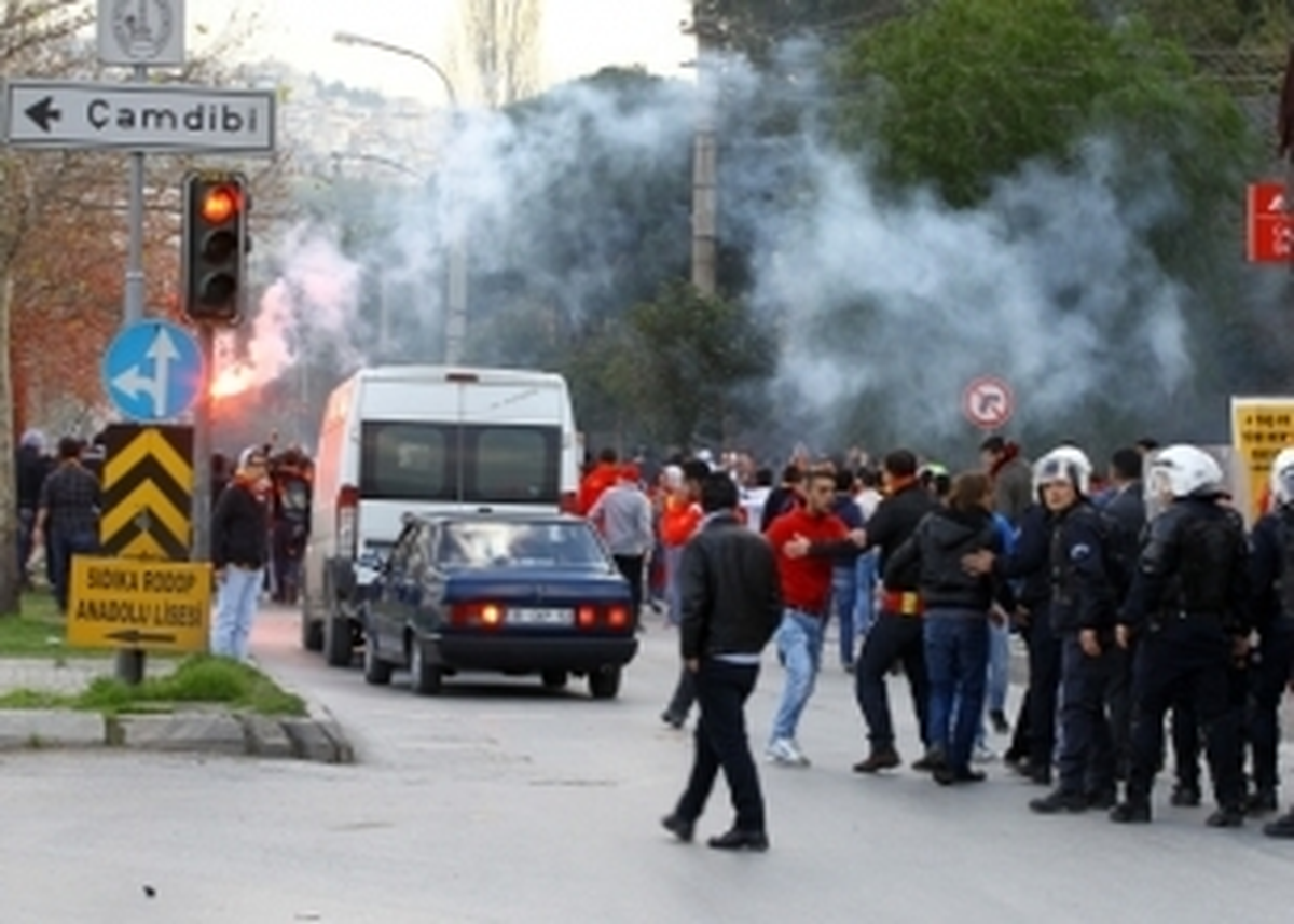 Göztepe-Karşıya Derbisi Öncesi Gerginlik