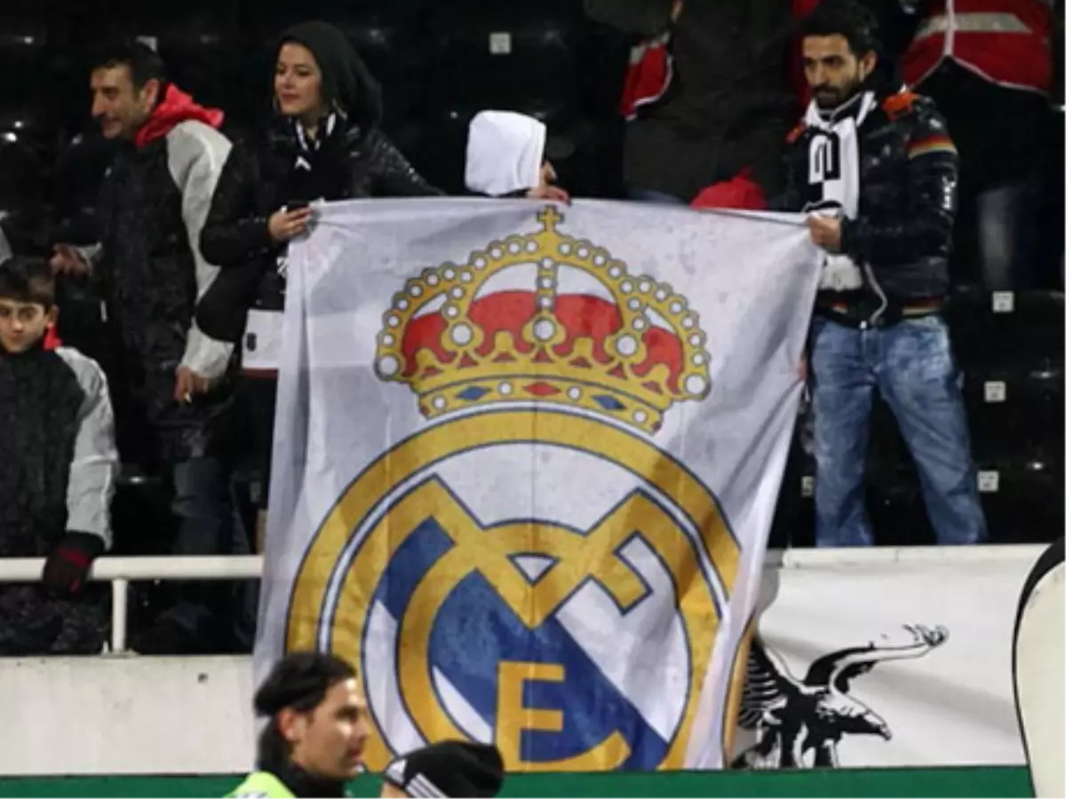 İnönü\'de Real Madrid Bayrağı