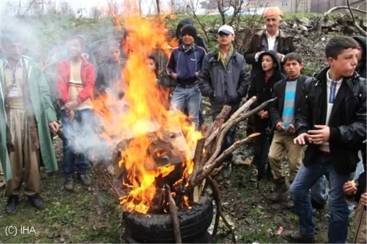 Sınırda Nevruz Coşkusu