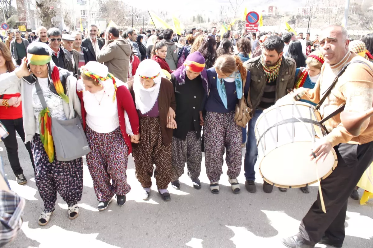 Tunceli\'de Nevruz Coşku ile Kutlandı